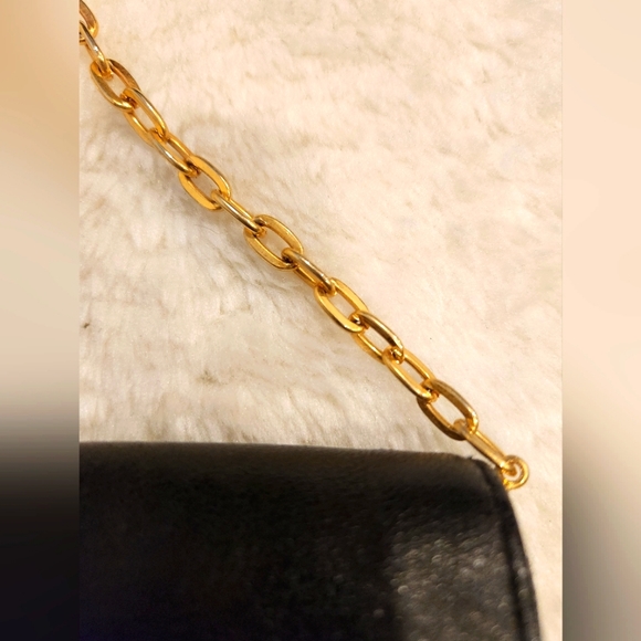 Vintage Leather Purse with Gold Chain Strap - Picture 4 of 5